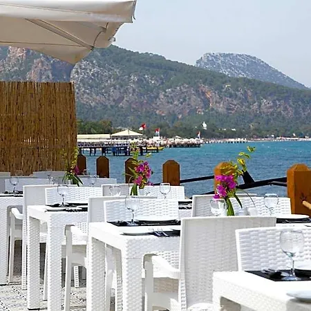 Transatlantik Ξενοδοχείο 4*