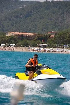 Transatlantik Ξενοδοχείο 4*