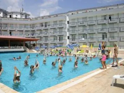 Ξενοδοχείο Transatlantik 4*